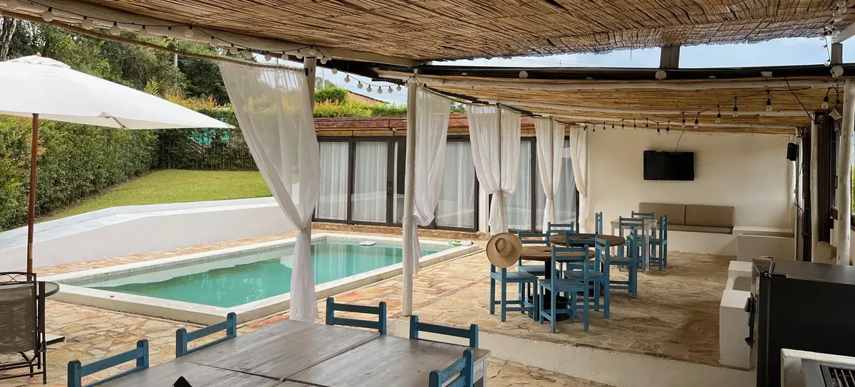 Private villa with pool in Santander Colombia
